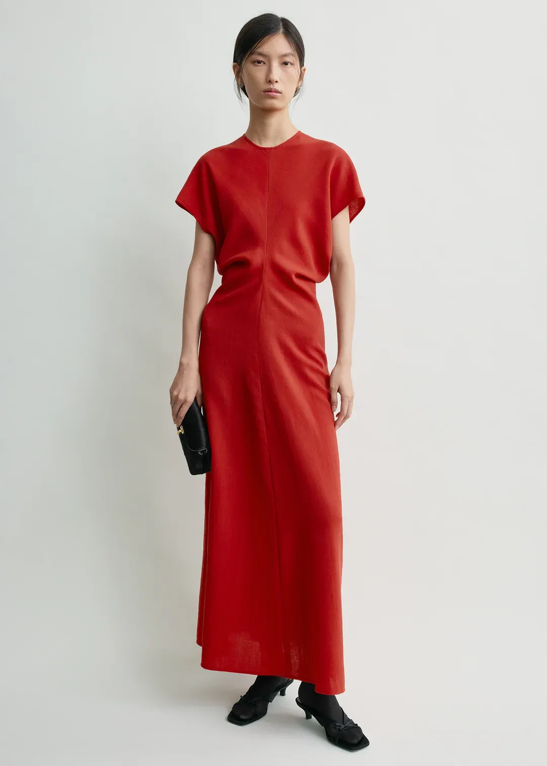 DRESSES